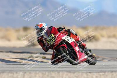 media/Dec-07-2025-CVMA (Sun) [[3e7d2de5dc]]/Race 9-Formula UL Shootout/